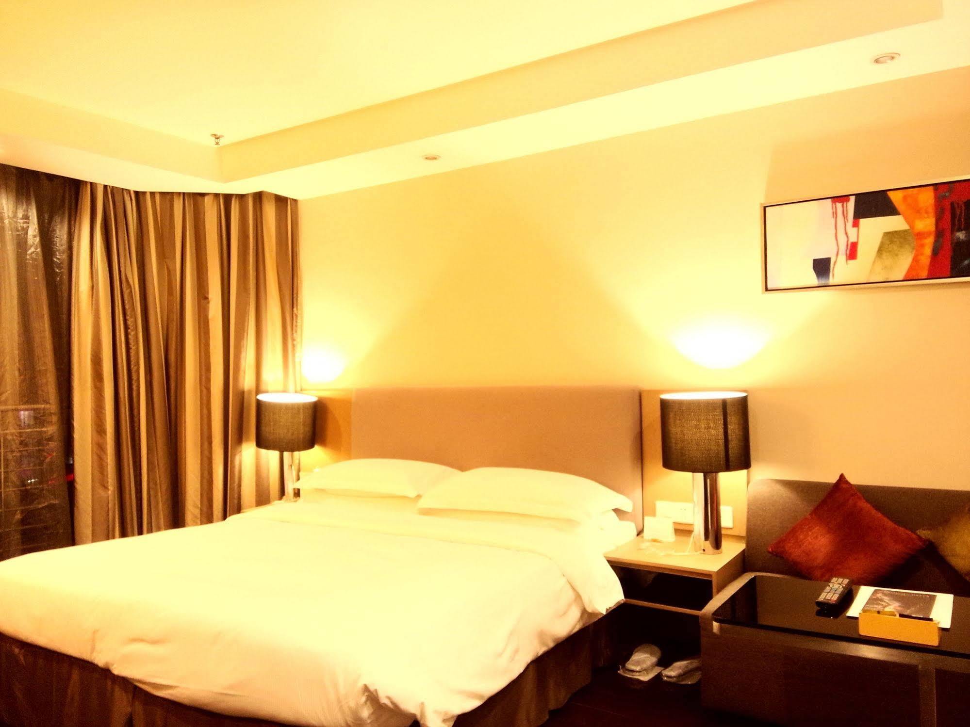 Somerset Jiefangbei Chongqing Exterior foto